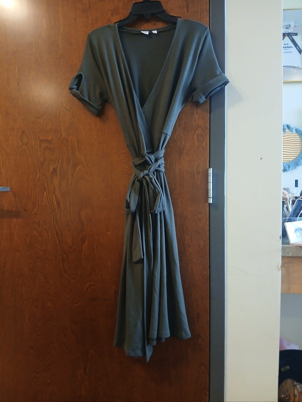 NWOT/ GAP olive short sleeve wrap midi dress